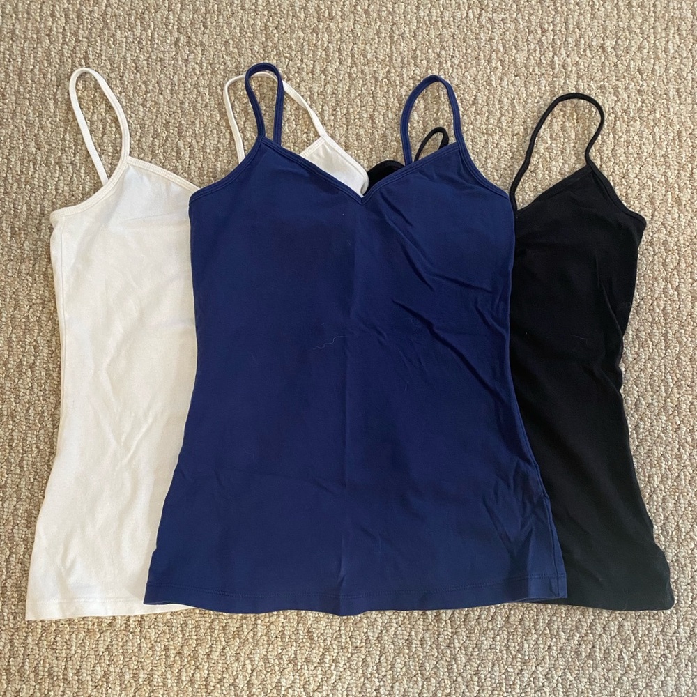 EUC lot of 3 Old Navy Women's Camisole v neck tanks Black, Navy, and White XS